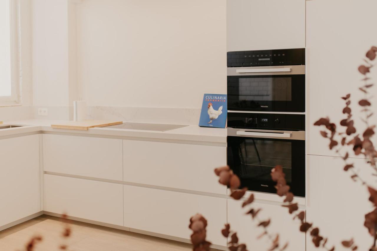 Blue Bird Residence Suite Moriaan أنتويرب المظهر الخارجي الصورة