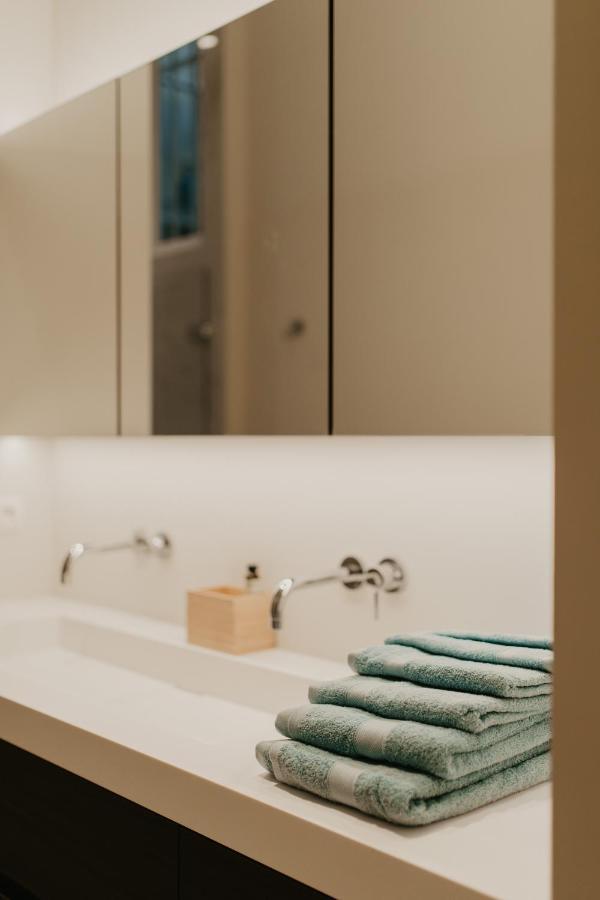 Blue Bird Residence Suite Moriaan أنتويرب المظهر الخارجي الصورة