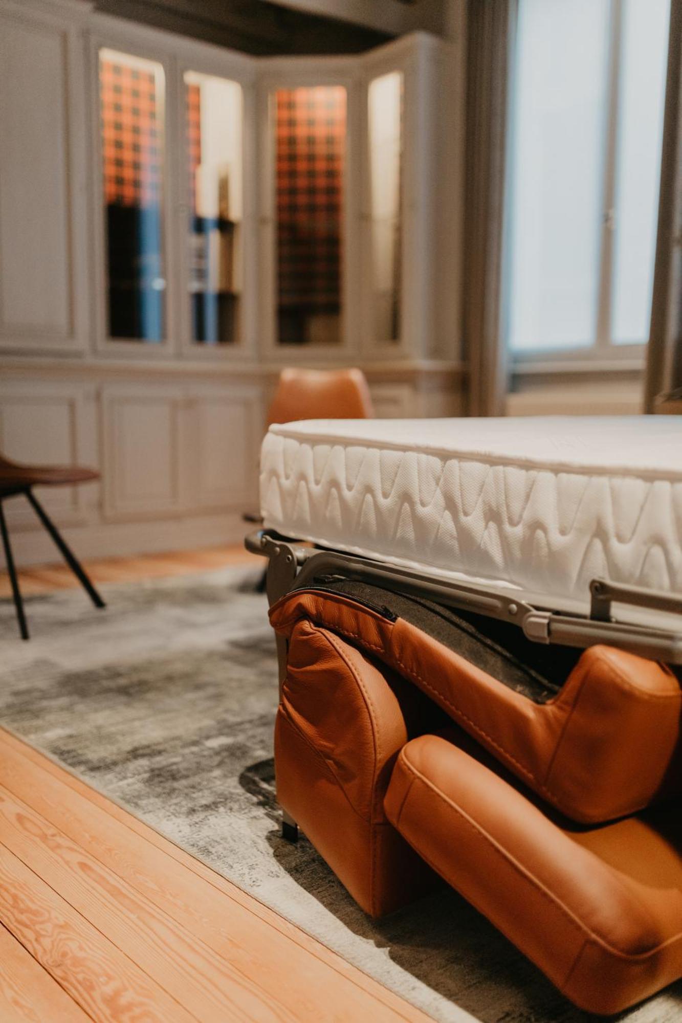 Blue Bird Residence Suite Moriaan أنتويرب المظهر الخارجي الصورة