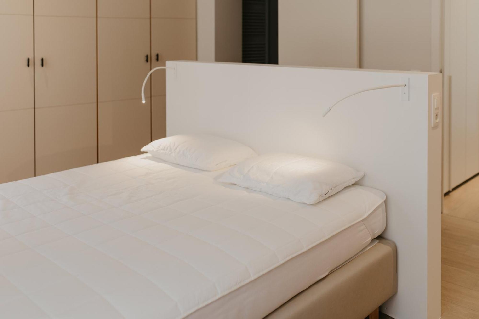Blue Bird Residence Suite Moriaan أنتويرب المظهر الخارجي الصورة
